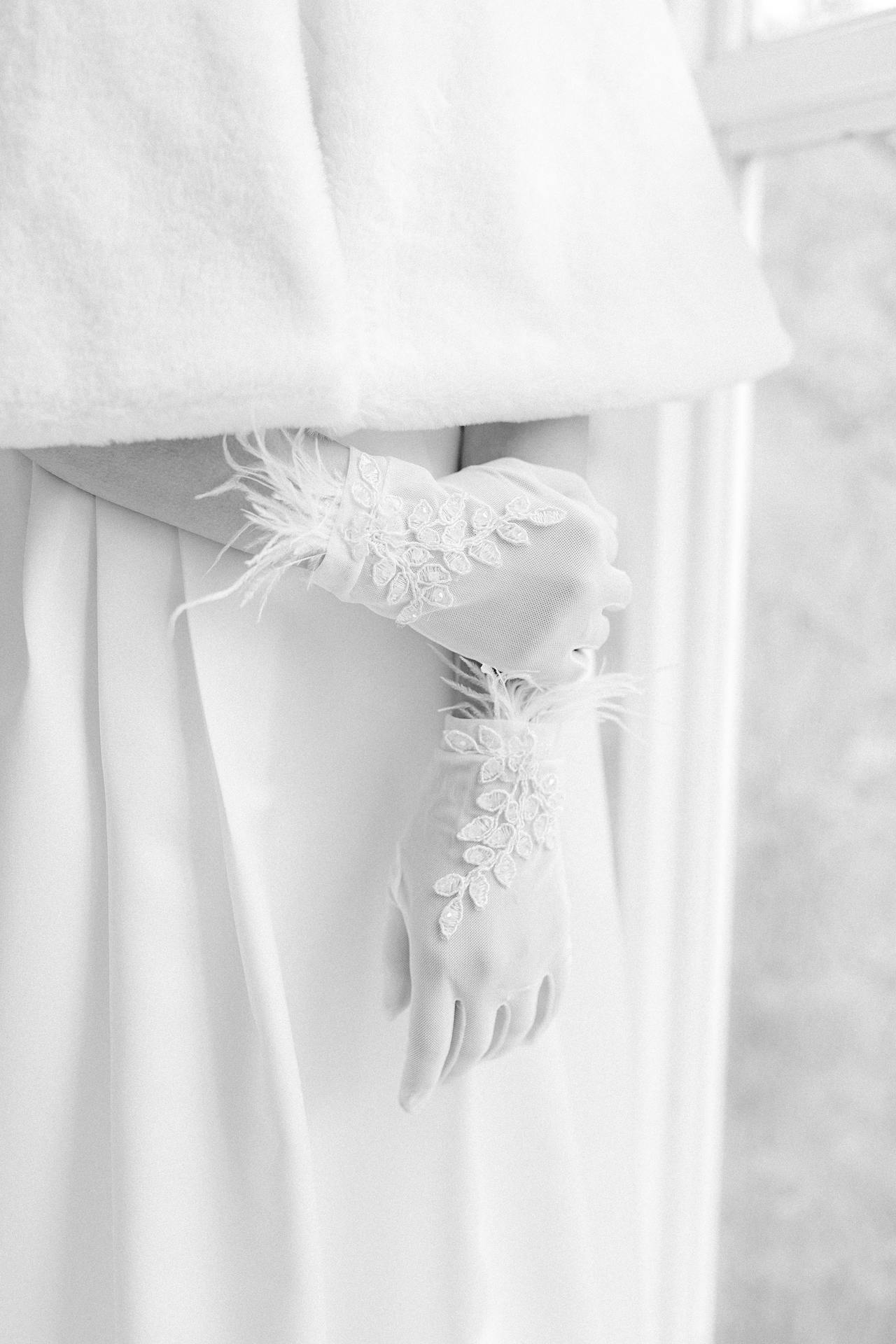 Wearing gloves on your wedding day 